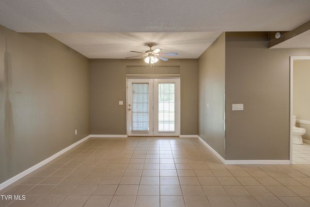 104 Mountain View Drive, Mount Carmel, TN 37645