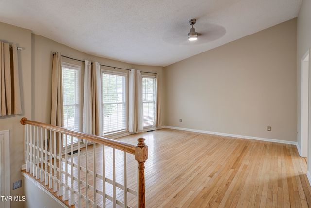 104 Mountain View Drive, Mount Carmel, TN 37645