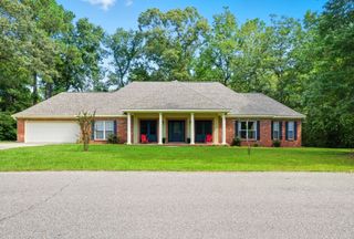 106 Larawood Point, Petal, MS 39465