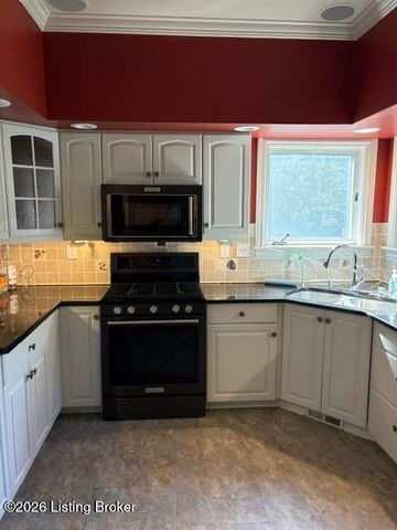 60 Osage Trail, Louisville, KY 40245