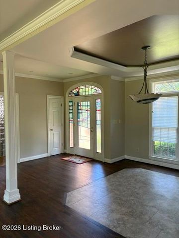 60 Osage Trail, Louisville, KY 40245