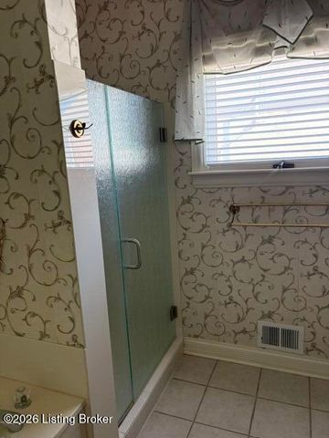 60 Osage Trail, Louisville, KY 40245