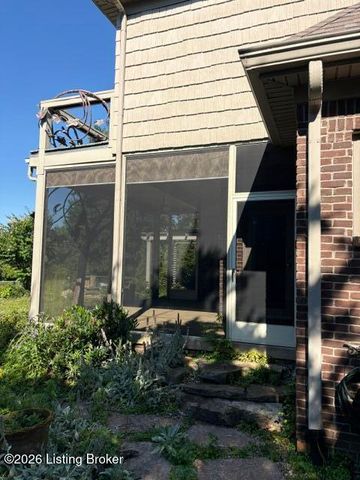 60 Osage Trail, Louisville, KY 40245