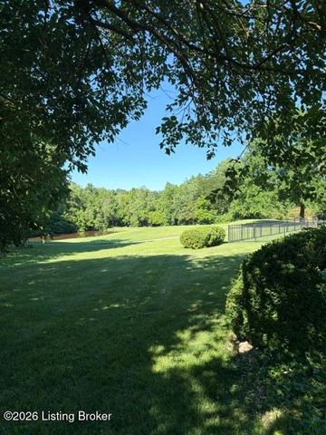 60 Osage Trail, Louisville, KY 40245
