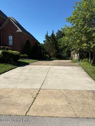 60 Osage Trail, Louisville, KY 40245