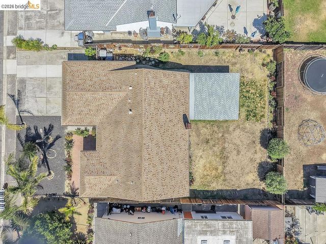 979 Walnut Dr, Oakley, CA 94561