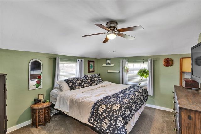 4470 Woodhill Dr, Munhall, PA 15120