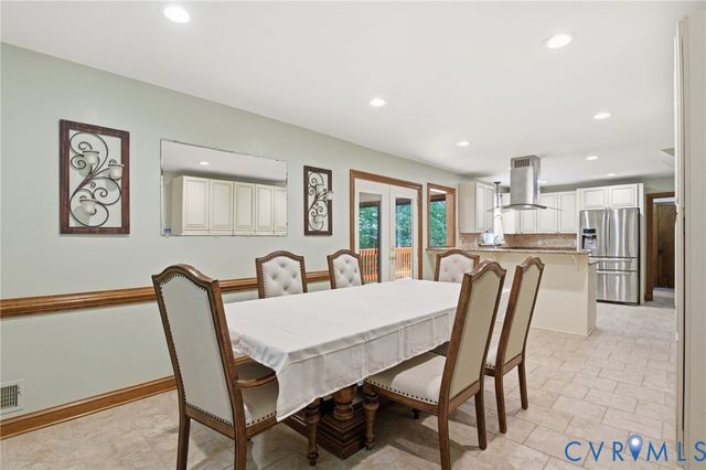 6111 Skybird Ct, Chesterfield, VA 23838