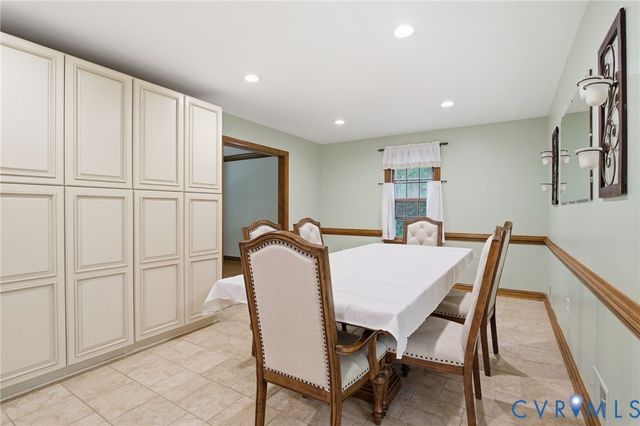 6111 Skybird Ct, Chesterfield, VA 23838