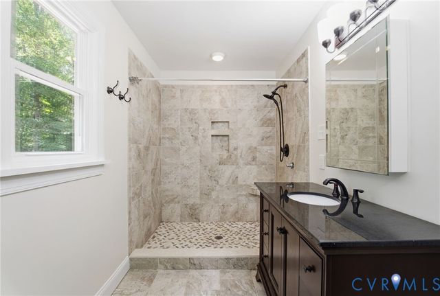 6111 Skybird Ct, Chesterfield, VA 23838