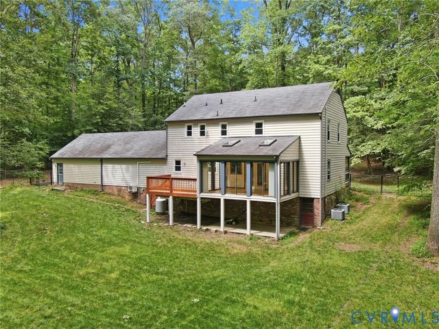 6111 Skybird Ct, Chesterfield, VA 23838