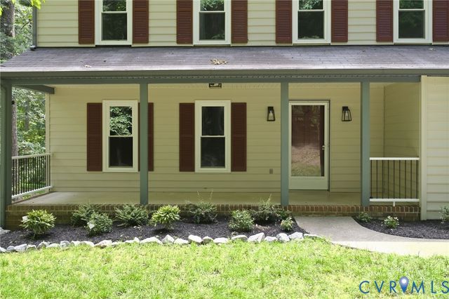 6111 Skybird Ct, Chesterfield, VA 23838