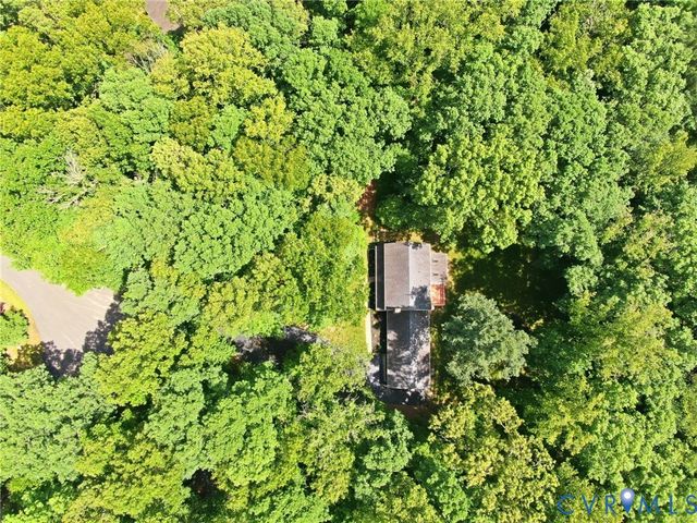 6111 Skybird Ct, Chesterfield, VA 23838
