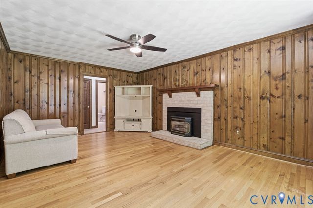 6111 Skybird Ct, Chesterfield, VA 23838