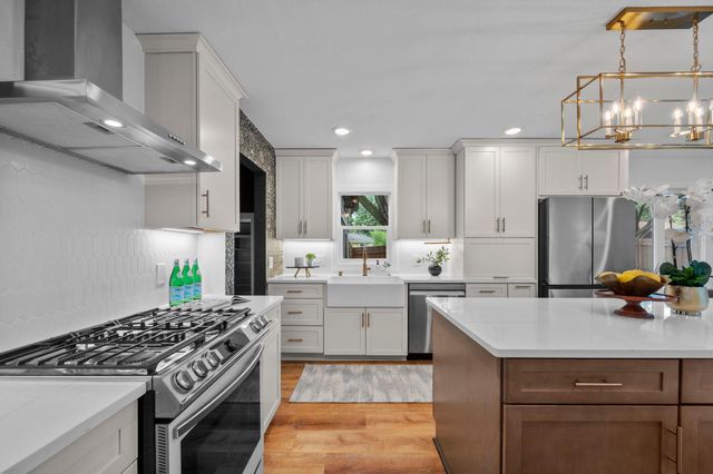 8624 W 35th Street, Saint Louis Park, MN 55426
