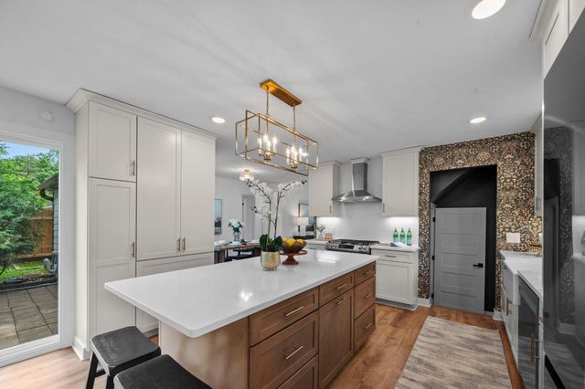 8624 W 35th Street, Saint Louis Park, MN 55426