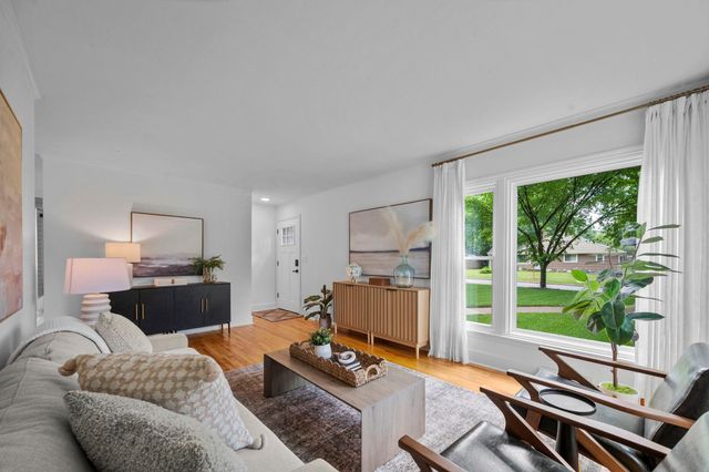 8624 W 35th Street, Saint Louis Park, MN 55426