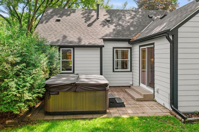 8624 W 35th Street, Saint Louis Park, MN 55426