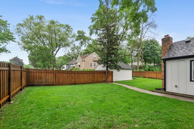 8624 W 35th Street, Saint Louis Park, MN 55426