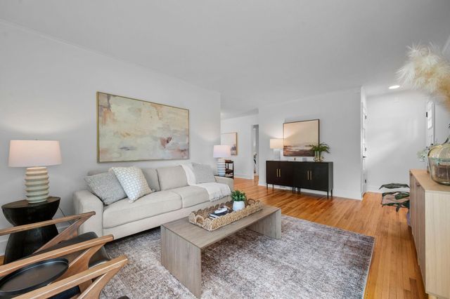 8624 W 35th Street, Saint Louis Park, MN 55426
