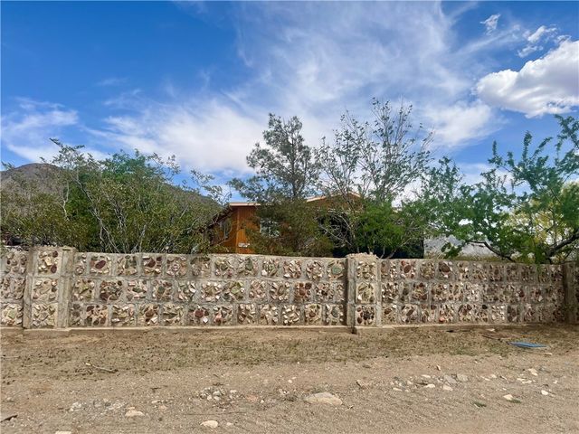 15724 N Ironwood Drive, Dolan Springs, AZ 86441