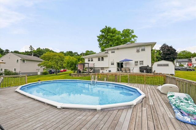 7 Tamarac Lane, Stony Point, NY 10980