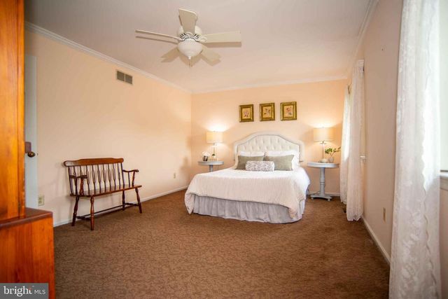212 CLOVER HILL CT, Yardley, PA 19067