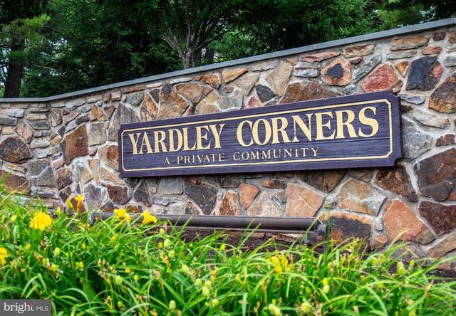 212 CLOVER HILL CT, Yardley, PA 19067