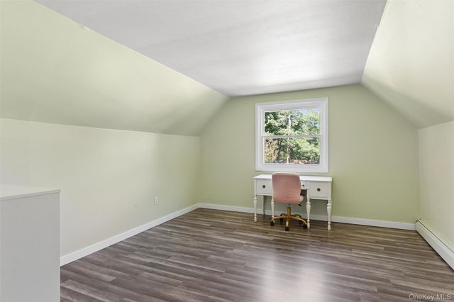 26 Avenue D, Holbrook, NY 11741