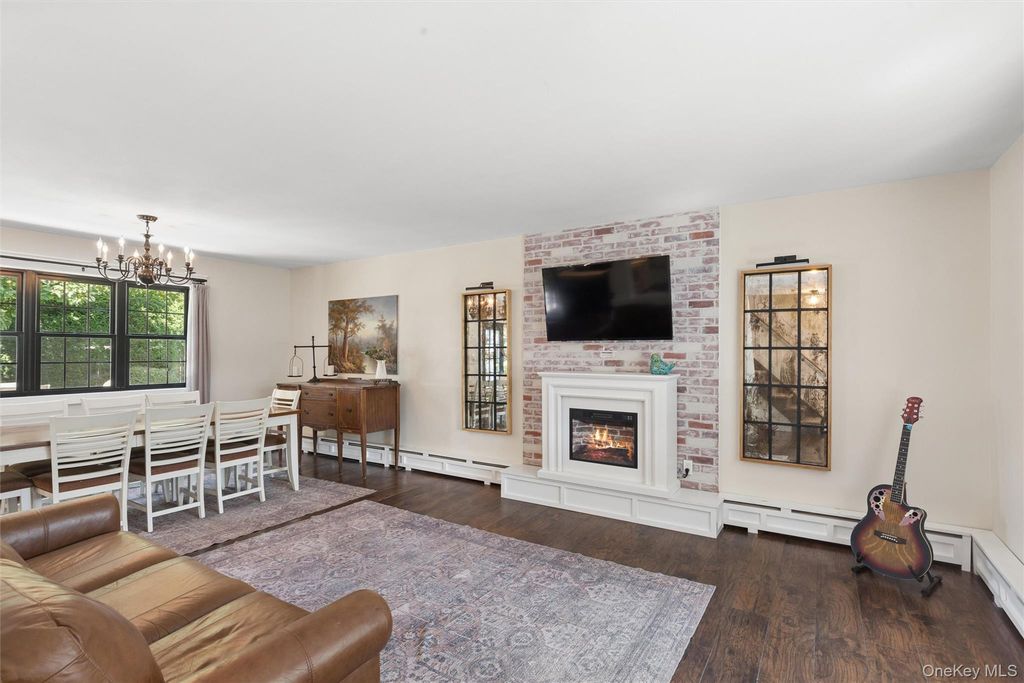 26 Avenue D, Holbrook, NY 11741 — photo 3
