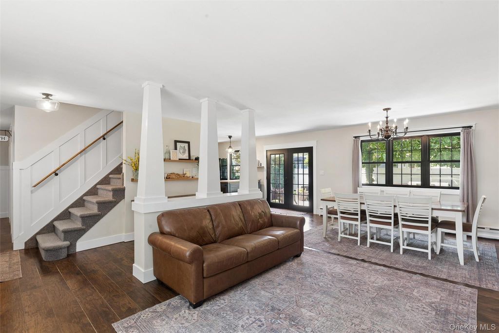 26 Avenue D, Holbrook, NY 11741 — photo 4