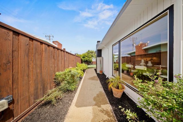 1769 Roberta Drive, San Mateo, CA 94403