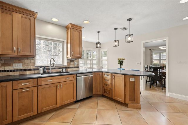 310 WHITE OAK CIRCLE, Maitland, FL 32751