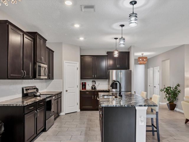 17605 CANTARINA COVE, Bradenton, FL 34211
