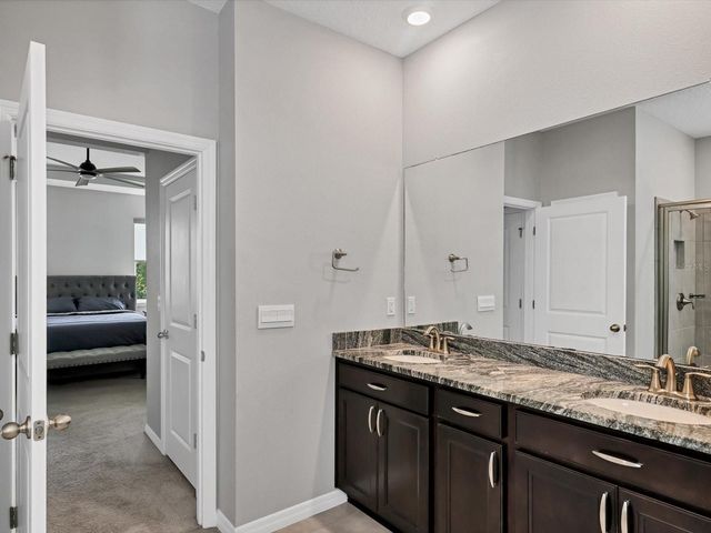 17605 CANTARINA COVE, Bradenton, FL 34211