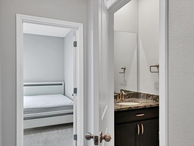 17605 CANTARINA COVE, Bradenton, FL 34211
