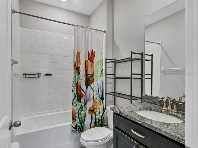 17605 CANTARINA COVE, Bradenton, FL 34211