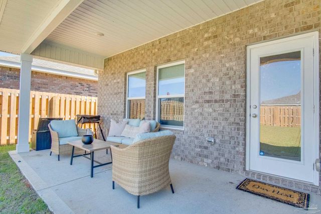 8130 Fir Tree Dr, Milton, FL 32583