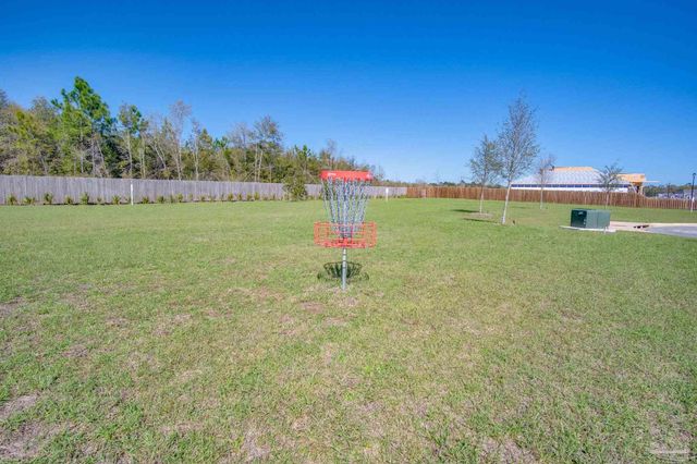 8130 Fir Tree Dr, Milton, FL 32583