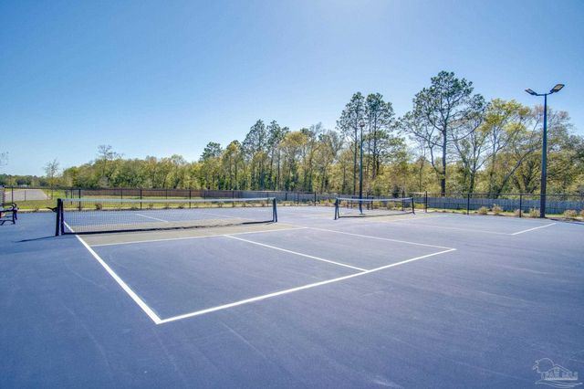 8130 Fir Tree Dr, Milton, FL 32583