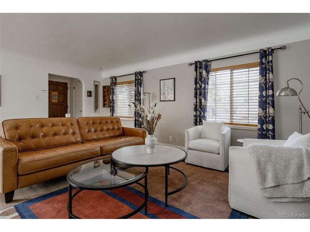 16 Lakewood Heights, Lakewood, CO 80215