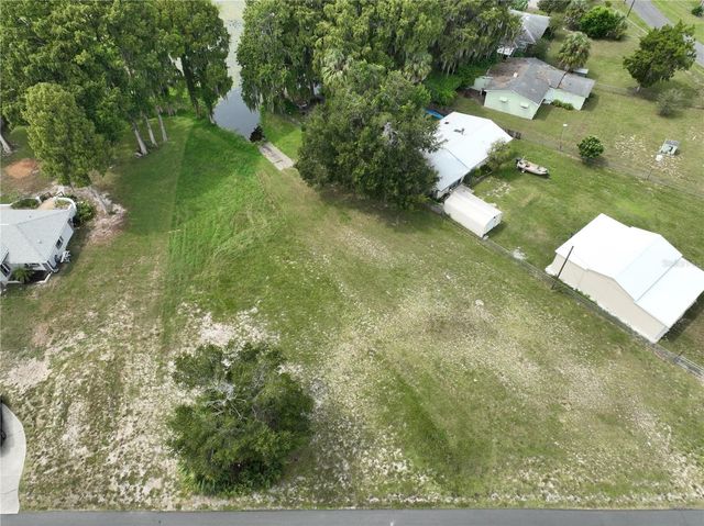 7953 W RIVERBEND ROAD, Crystal River, FL 34428