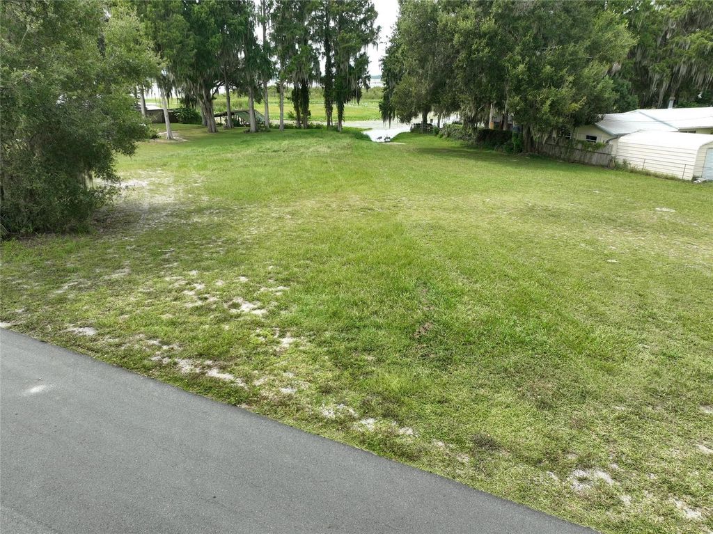 7953 W RIVERBEND ROAD, Crystal River, FL 34428