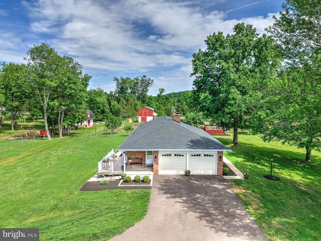 141 GREEN HILL RD, Barto, PA 19504