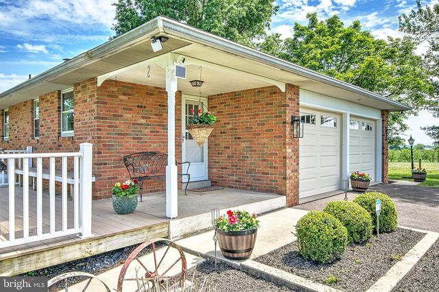 141 GREEN HILL RD, Barto, PA 19504