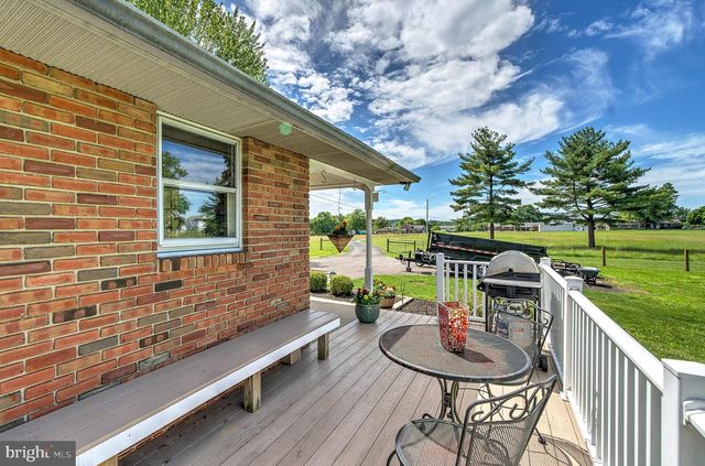 141 GREEN HILL RD, Barto, PA 19504