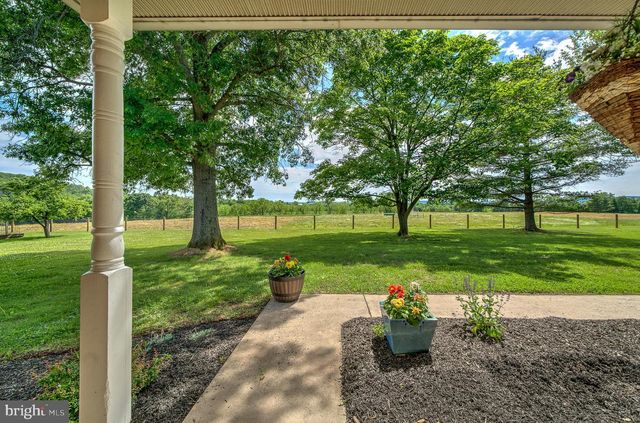 141 GREEN HILL RD, Barto, PA 19504