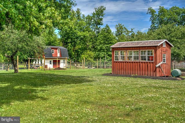141 GREEN HILL RD, Barto, PA 19504