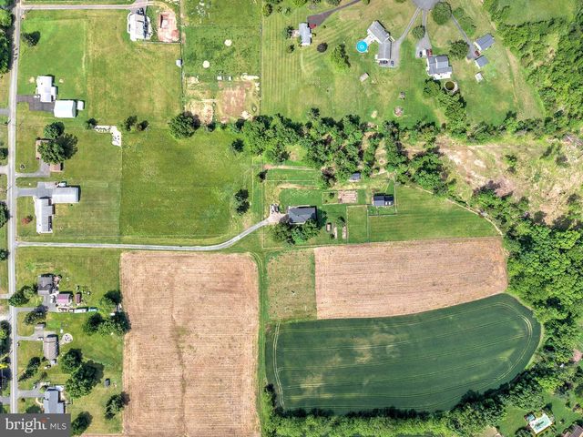 141 GREEN HILL RD, Barto, PA 19504