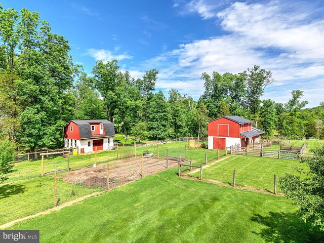 141 GREEN HILL RD, Barto, PA 19504